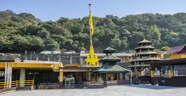 Baglamukhi Temple Kangra