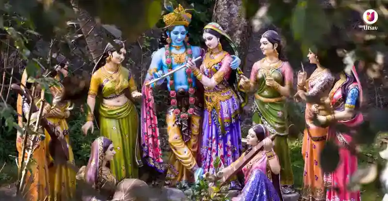 रंगों का त्योहार: होली के दिन, लोग एक-दूसरे पर रंग डालते हैं। रंगों के विभिन्न अर्थ हैं। लाल रंग प्यार का प्रतीक है, हरा रंग प्रकृति का प्रतीक है, और पीला रंग खुशी का प्रतीक है।